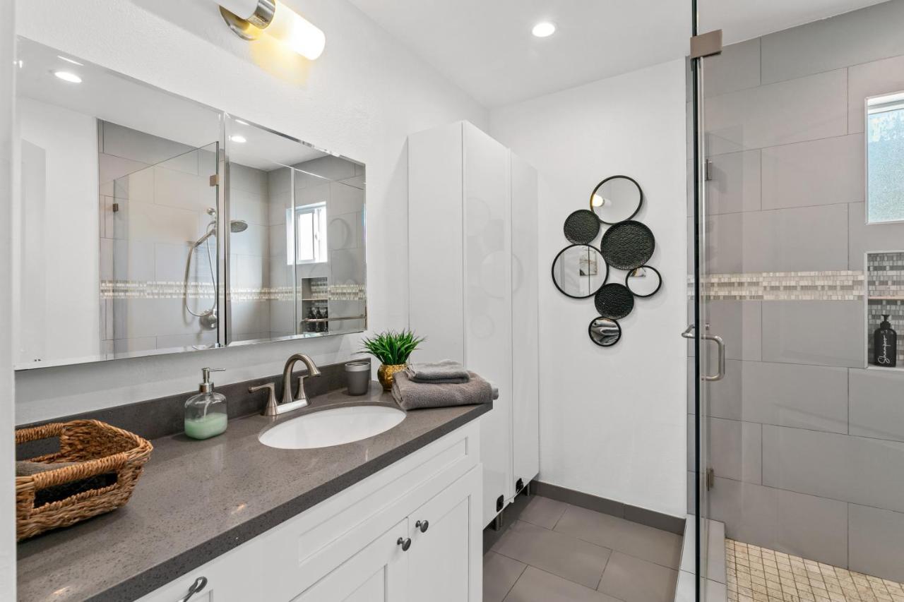 Muirfield Chic City Bungalow With Parking 로스앤젤레스 외부 사진