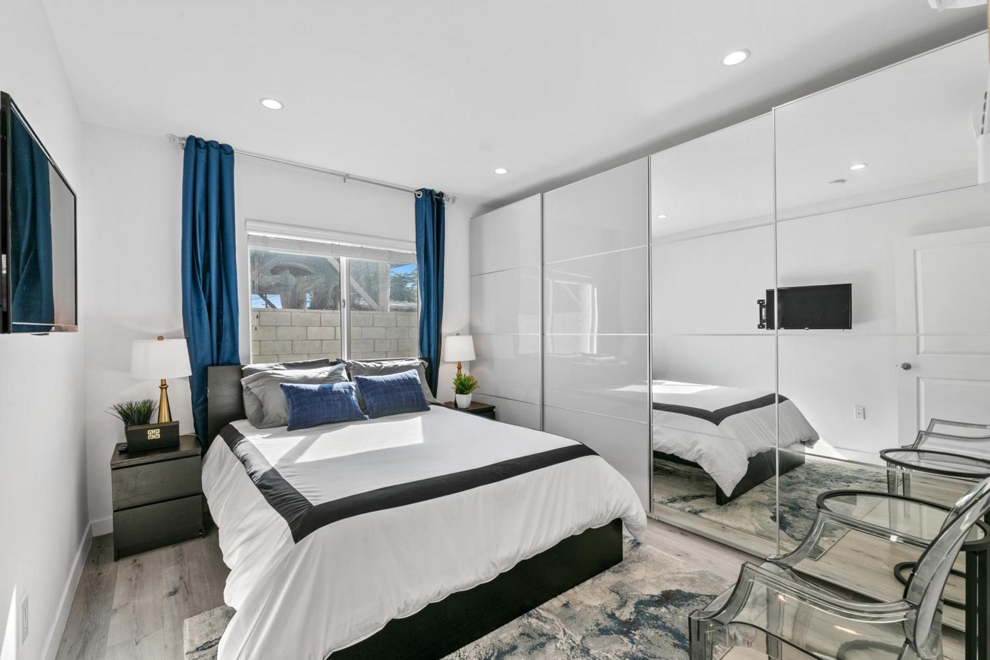 Muirfield Chic City Bungalow With Parking 로스앤젤레스 외부 사진