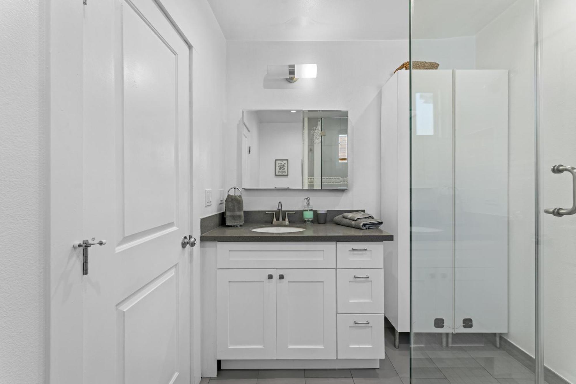 Muirfield Chic City Bungalow With Parking 로스앤젤레스 외부 사진