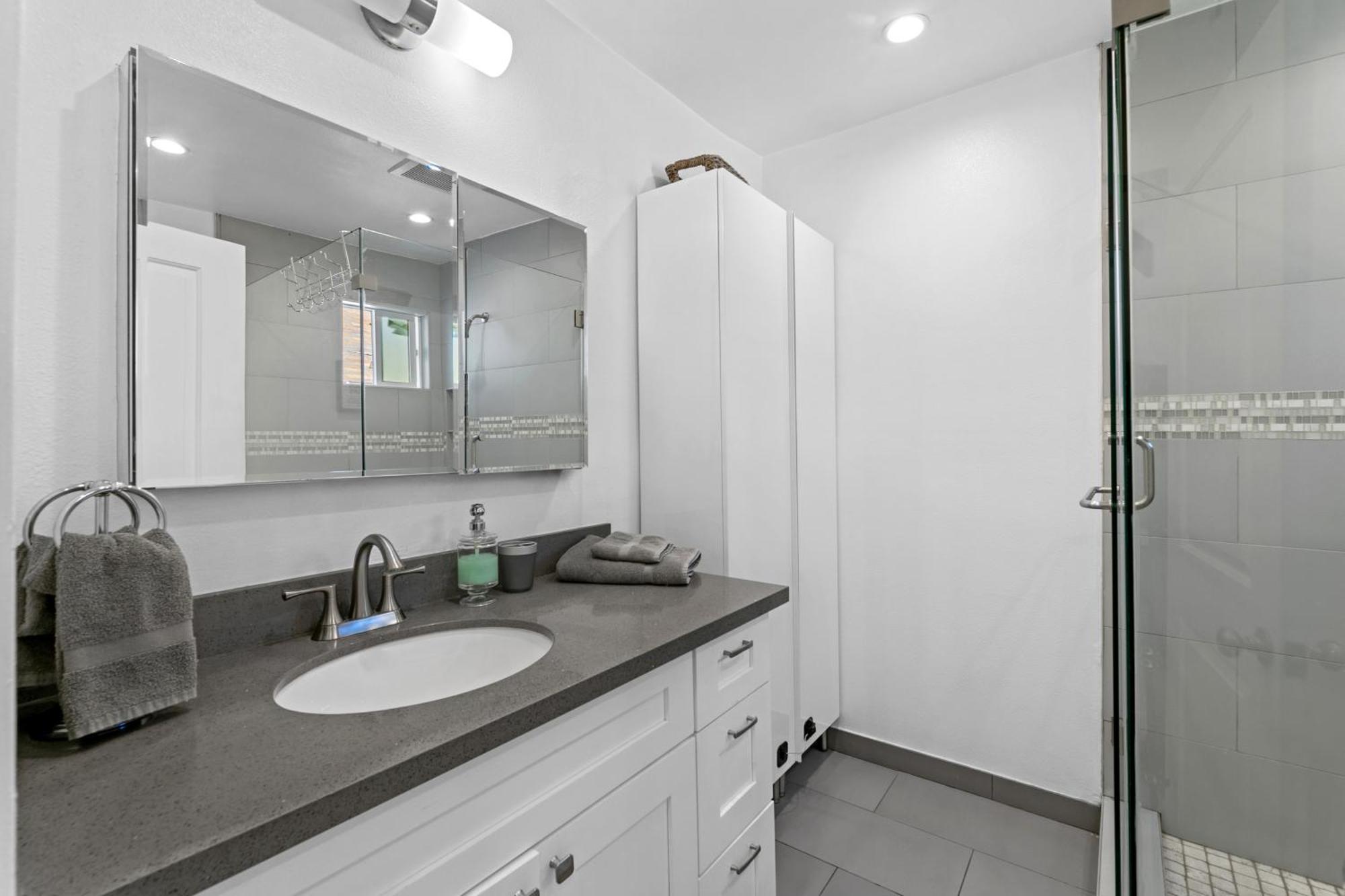 Muirfield Chic City Bungalow With Parking 로스앤젤레스 외부 사진
